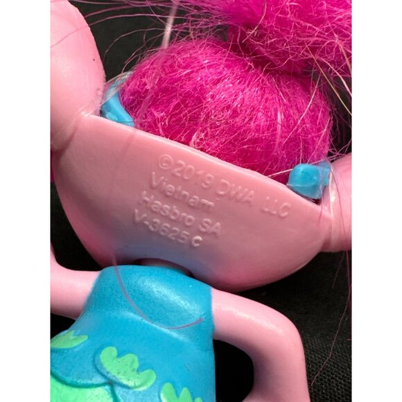 Set Of 7 DreamWorks Trolls Mini Figures By Hasbro With Colorful Hair & Outfits - Picture 3 of 10